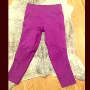 SOLD! Lululemon cropped pants
